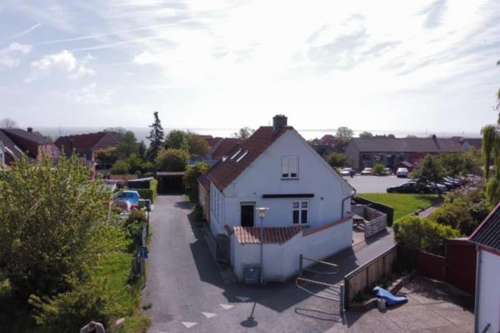 Villa Skont Feriehus Midt I Marstal. Exterior foto